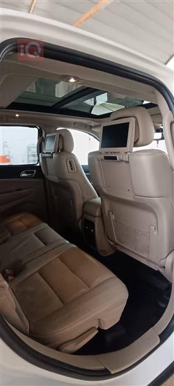 جیپ گراند شیرۆکی